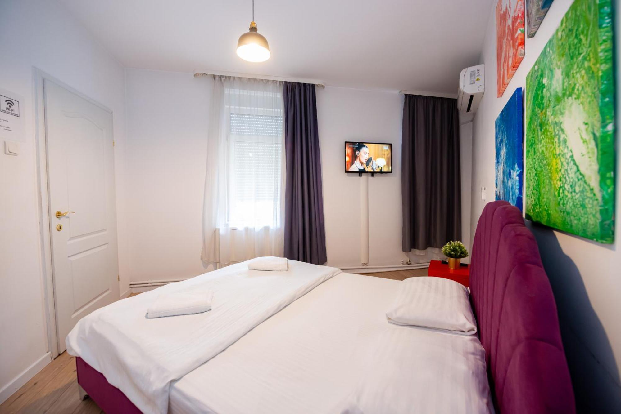 Ideal Accommodation Unirii Square Boekarest Buitenkant foto