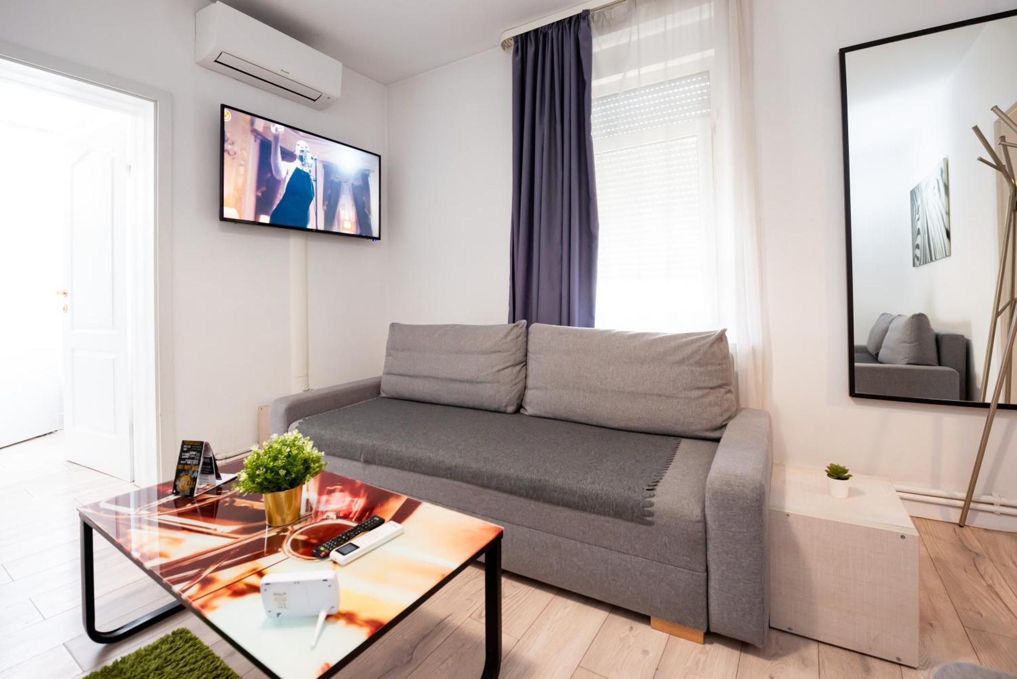 Ideal Accommodation Unirii Square Boekarest Buitenkant foto
