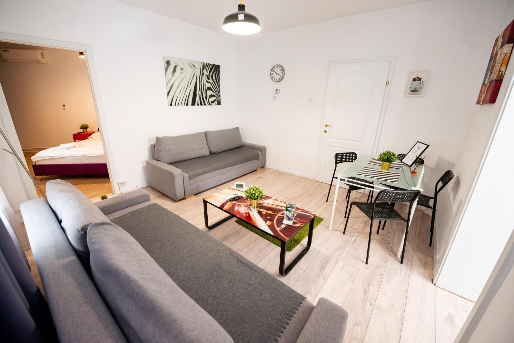 Ideal Accommodation Unirii Square Boekarest Buitenkant foto