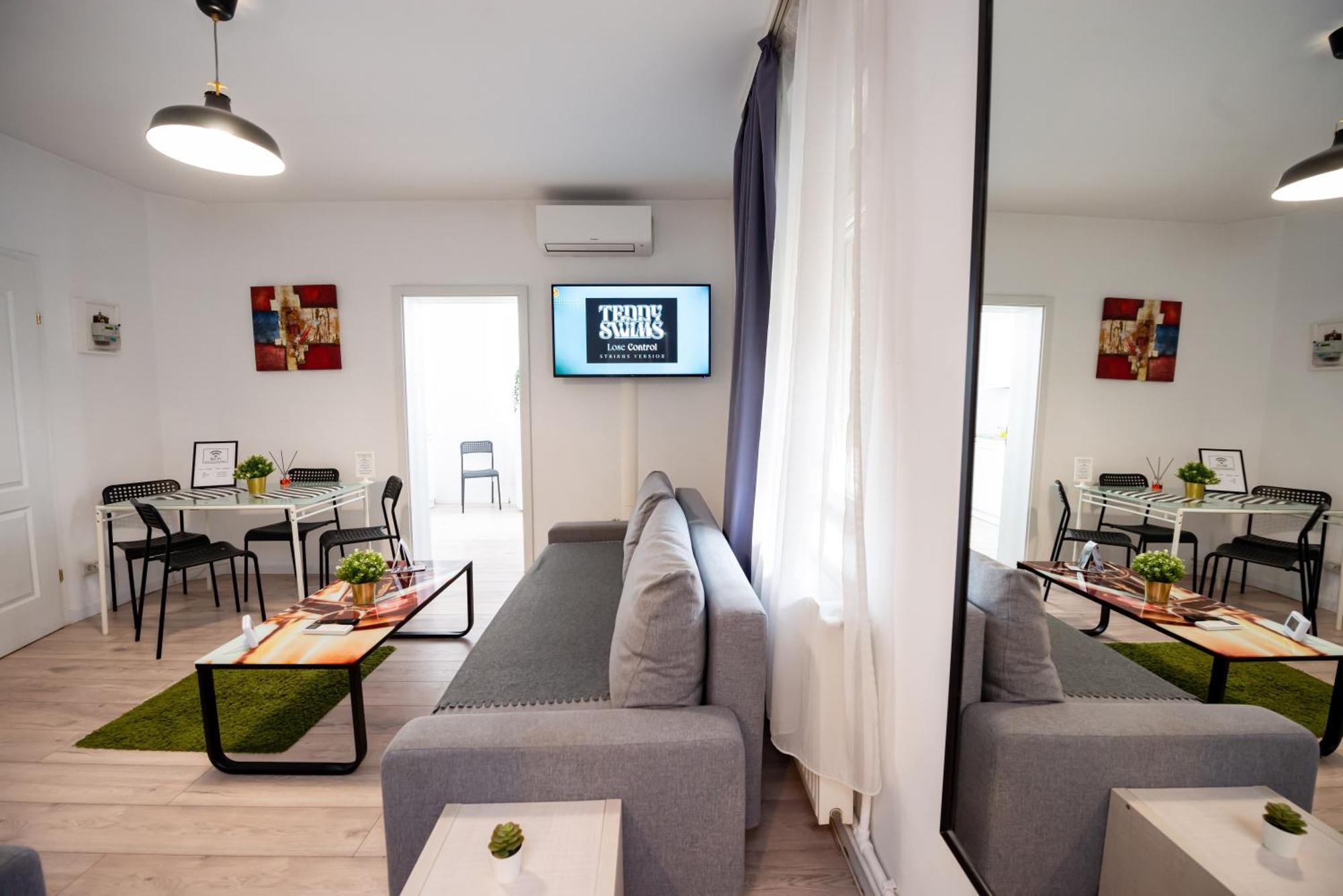 Ideal Accommodation Unirii Square Boekarest Buitenkant foto