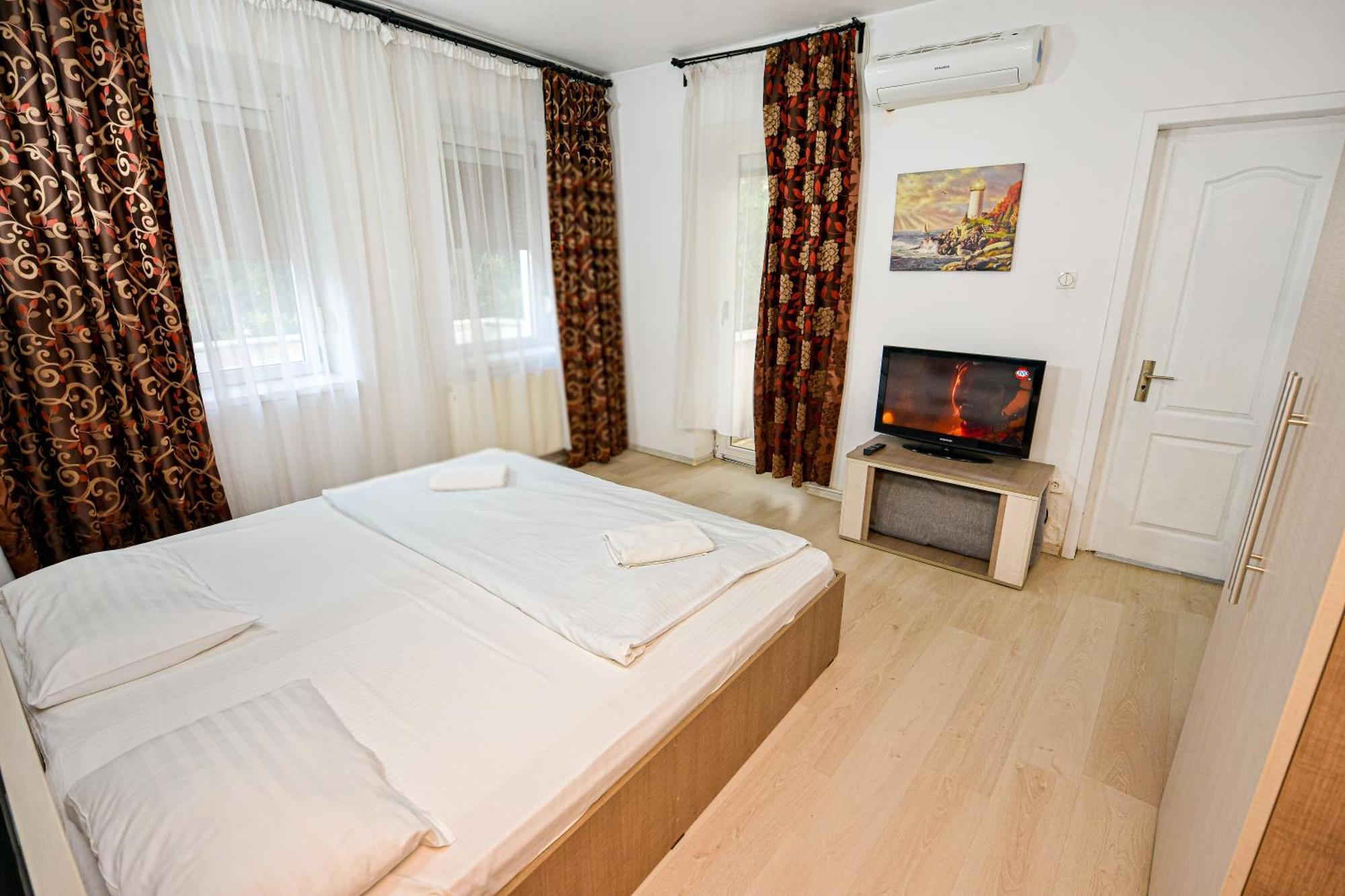 Ideal Accommodation Unirii Square Boekarest Buitenkant foto