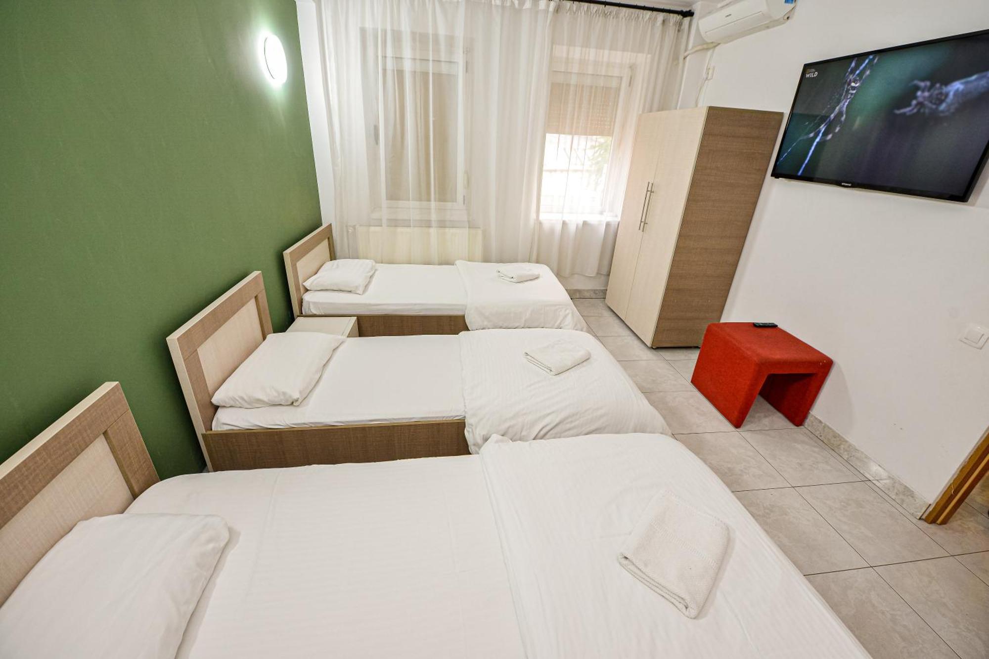 Ideal Accommodation Unirii Square Boekarest Buitenkant foto